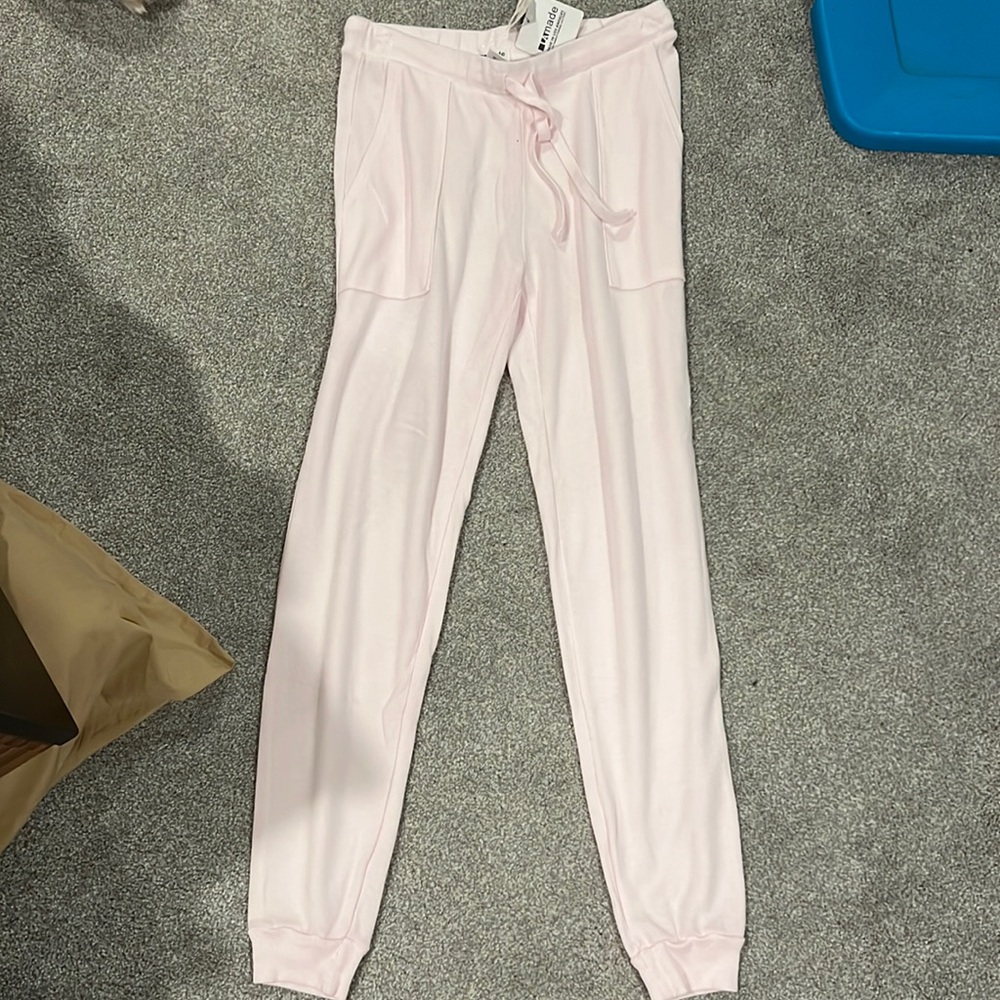 echo joggers